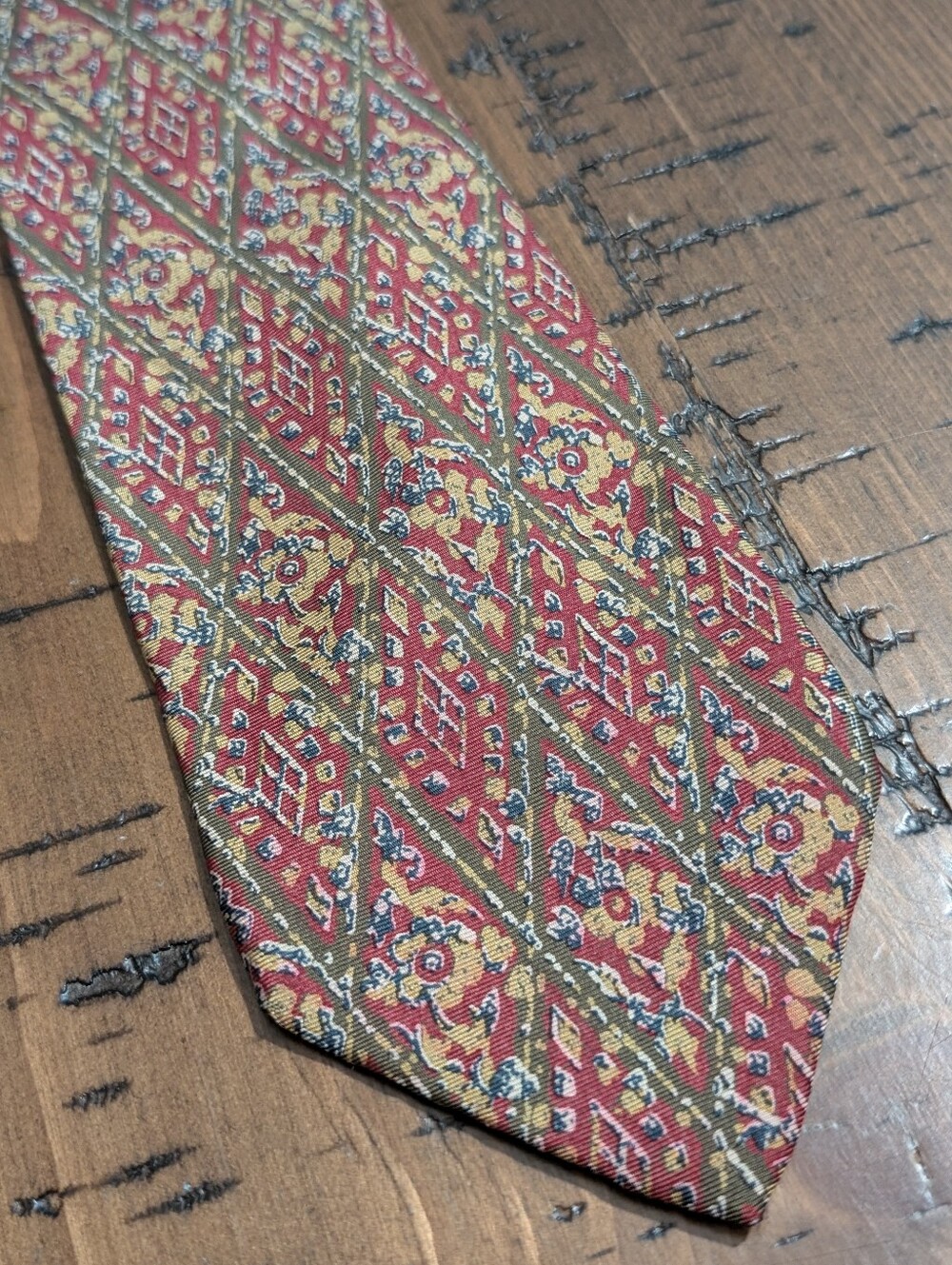 VTG- Valentino 100% Silk Abstract Tie